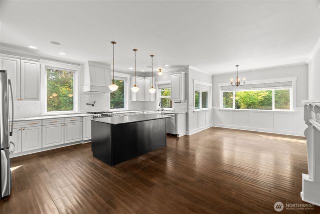 1640 Springwood Avenue NE, Olympia, WA 98506