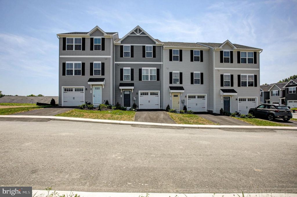 4 MARGARET WAY, Carlisle, PA 17013
