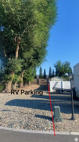 724 W MAPLE DRIFT LN, Draper, UT 84020