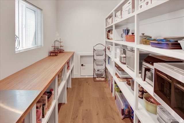 724 W MAPLE DRIFT LN, Draper, UT 84020