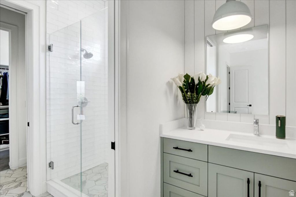 Image 15 of property listing at 724 W MAPLE DRIFT LN, Draper, UT 84020