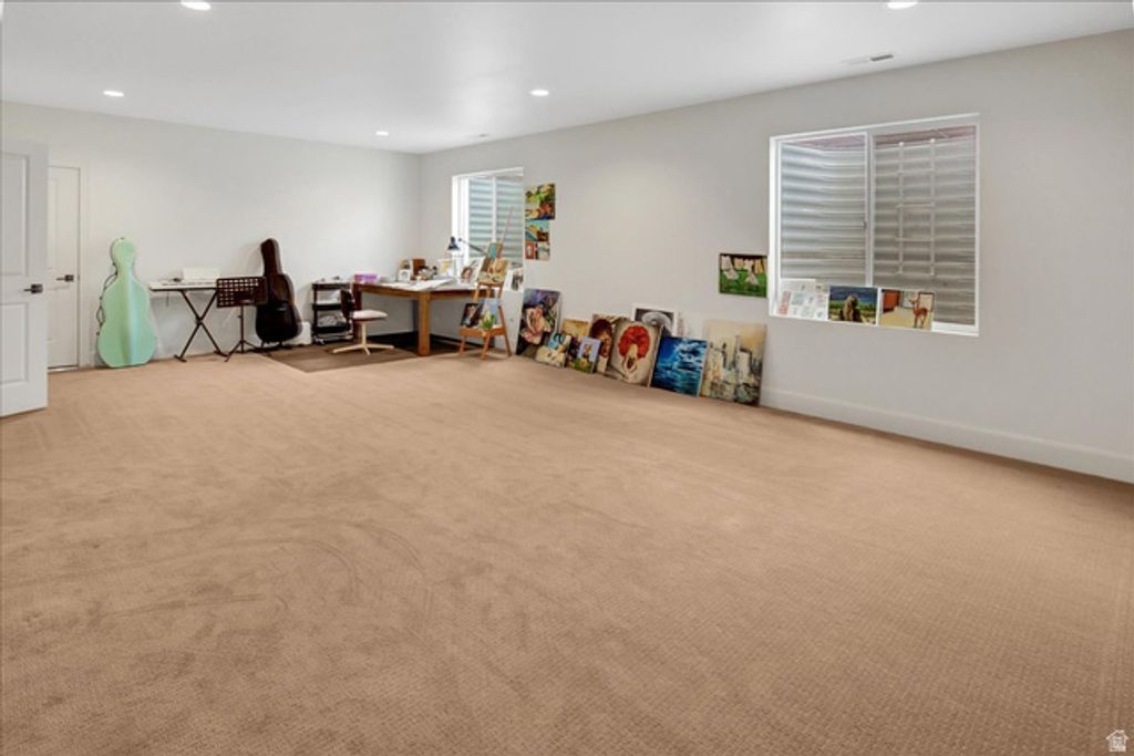 Image 27 of property listing at 724 W MAPLE DRIFT LN, Draper, UT 84020