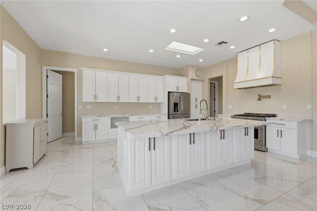 10501 Shoalhaven Drive, Las Vegas, NV 89134