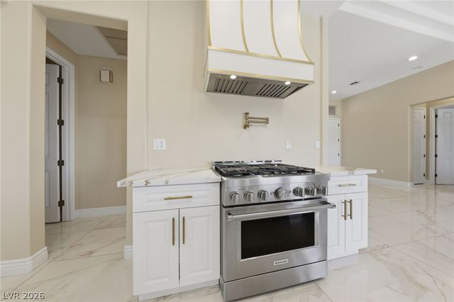 10501 Shoalhaven Drive, Las Vegas, NV 89134