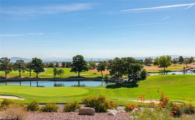 10501 Shoalhaven Drive, Las Vegas, NV 89134