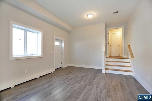 463 Roff Avenue B, Palisades Park, NJ 07650