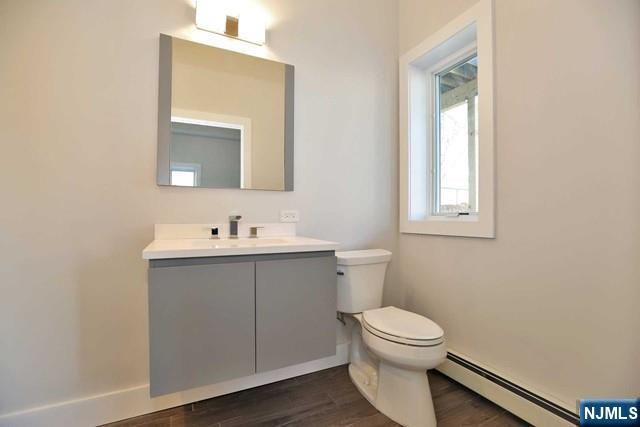 463 Roff Avenue B, Palisades Park, NJ 07650