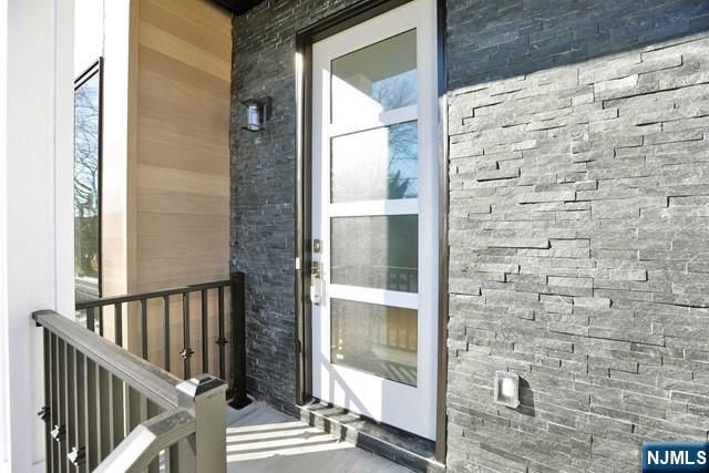 463 Roff Avenue B, Palisades Park, NJ 07650