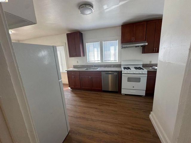 3316 Macarthur Blvd, Oakland, CA 94602