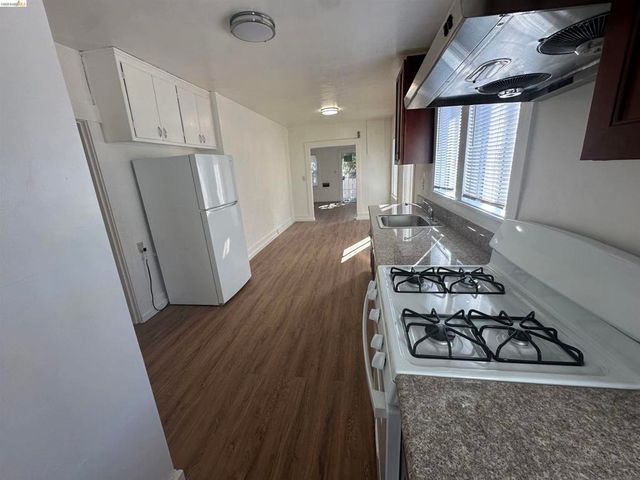 3316 Macarthur Blvd, Oakland, CA 94602