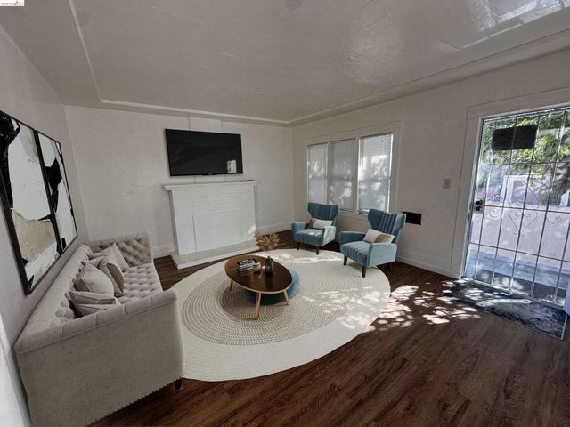 3316 Macarthur Blvd, Oakland, CA 94602