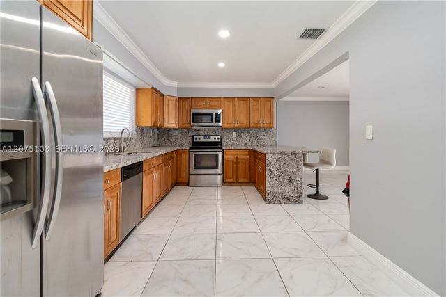 913 SW 49th Ave, Plantation, FL 33317