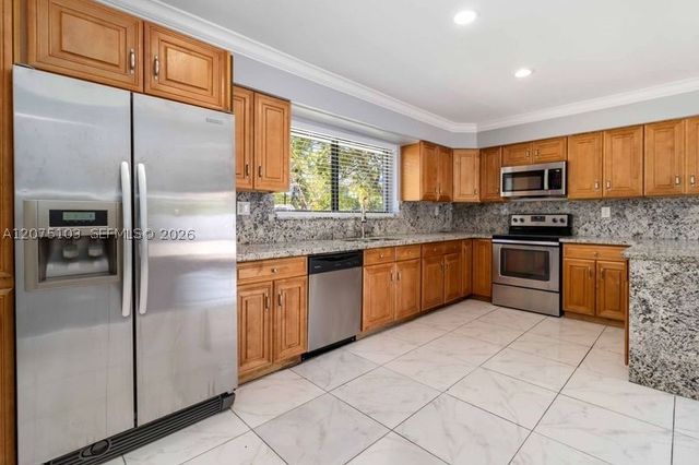 913 SW 49th Ave, Plantation, FL 33317