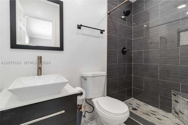 913 SW 49th Ave, Plantation, FL 33317