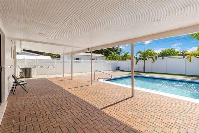 913 SW 49th Ave, Plantation, FL 33317