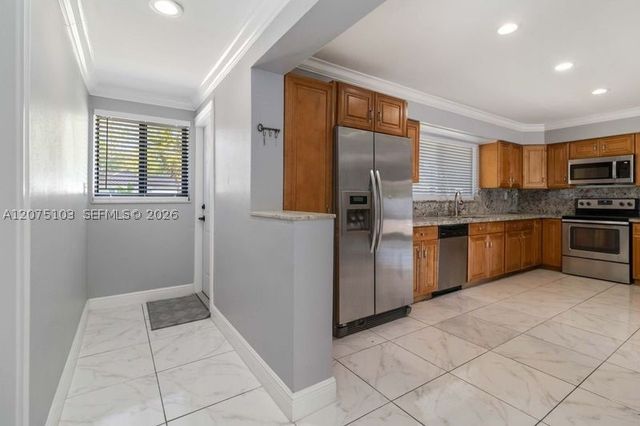 913 SW 49th Ave, Plantation, FL 33317