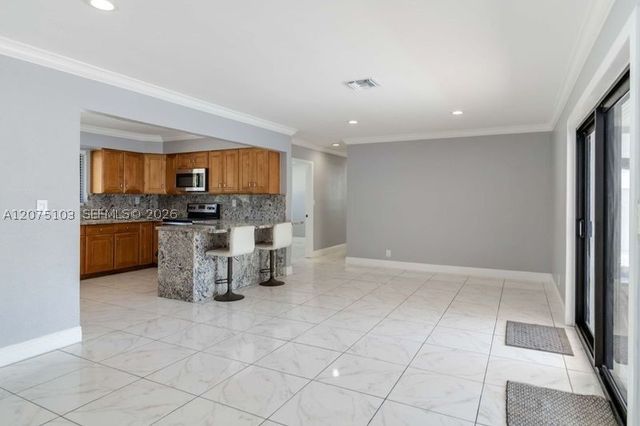 913 SW 49th Ave, Plantation, FL 33317