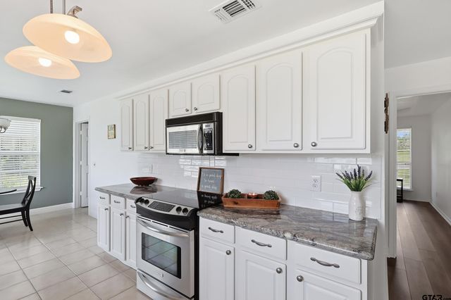 39 CR 2933, Pittsburg, TX 75686