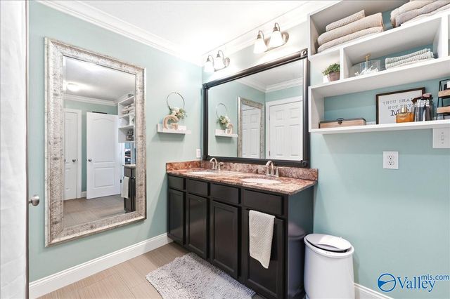 106 Darrow Creek Drive, Owens Cross Roads, AL 35763