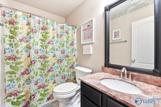 106 Darrow Creek Drive, Owens Cross Roads, AL 35763