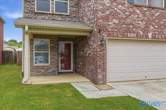 106 Darrow Creek Drive, Owens Cross Roads, AL 35763