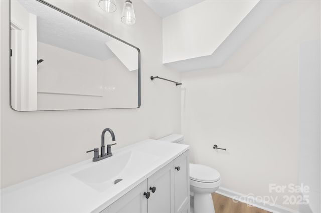 7320 Pebblestone Drive, Charlotte, NC 28212