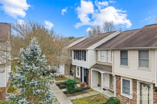7320 Pebblestone Drive, Charlotte, NC 28212