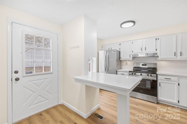 7320 Pebblestone Drive, Charlotte, NC 28212