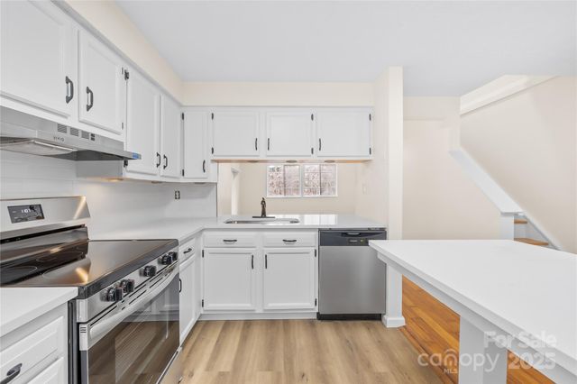 7320 Pebblestone Drive, Charlotte, NC 28212