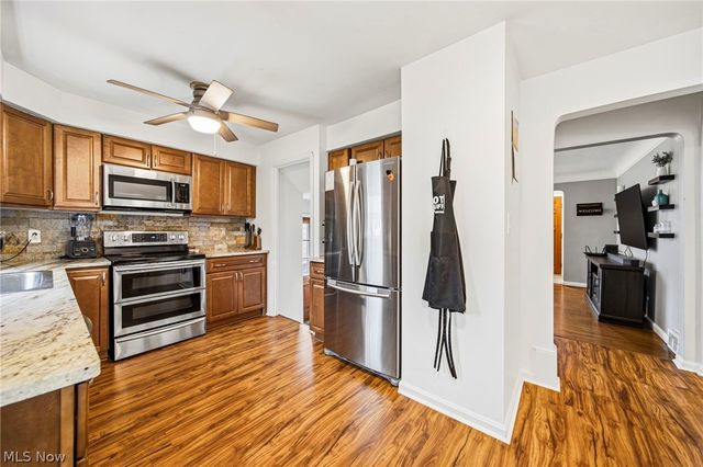 6406 Pelham Drive, Parma, OH 44129