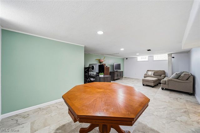 6406 Pelham Drive, Parma, OH 44129