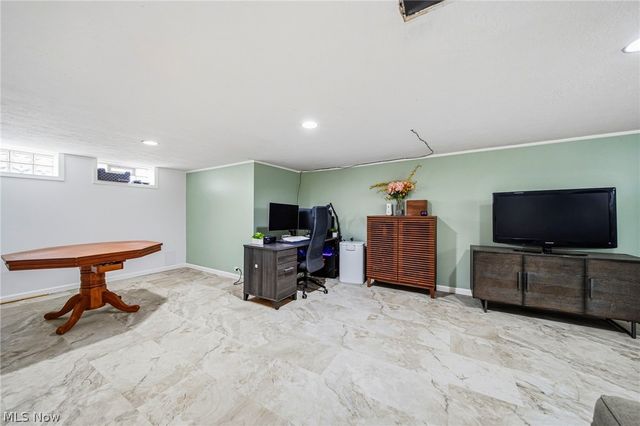 6406 Pelham Drive, Parma, OH 44129