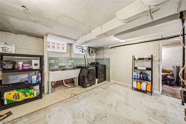 6406 Pelham Drive, Parma, OH 44129