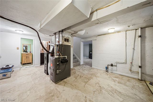 6406 Pelham Drive, Parma, OH 44129