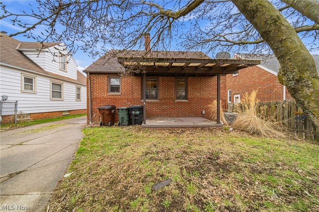 6406 Pelham Drive, Parma, OH 44129