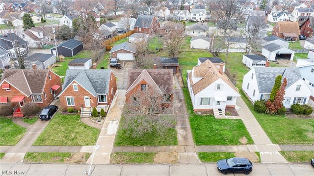 6406 Pelham Drive, Parma, OH 44129