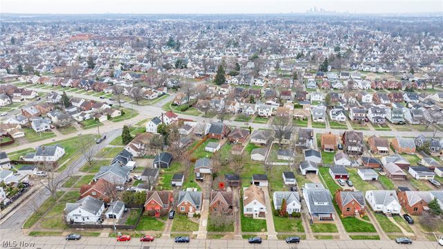 6406 Pelham Drive, Parma, OH 44129