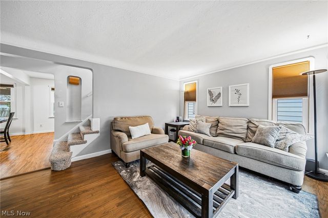 6406 Pelham Drive, Parma, OH 44129