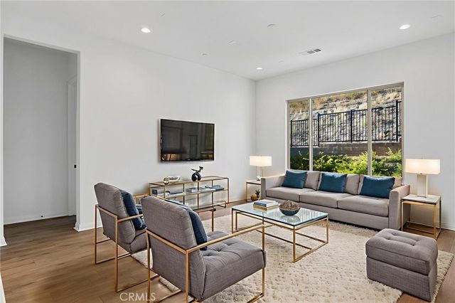 11920 Shadeland, Corona, CA 92883