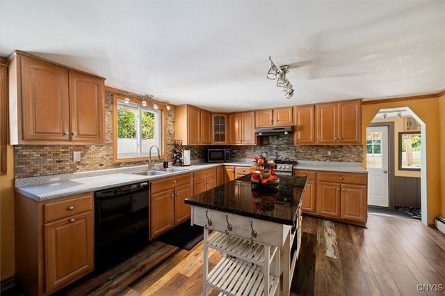 1409 Albany Street, Utica, NY 13501