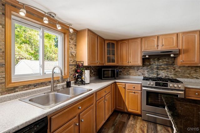 1409 Albany Street, Utica, NY 13501