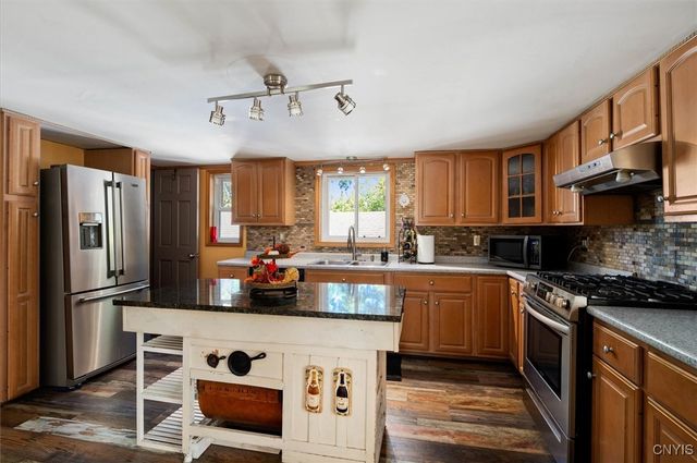 1409 Albany Street, Utica, NY 13501