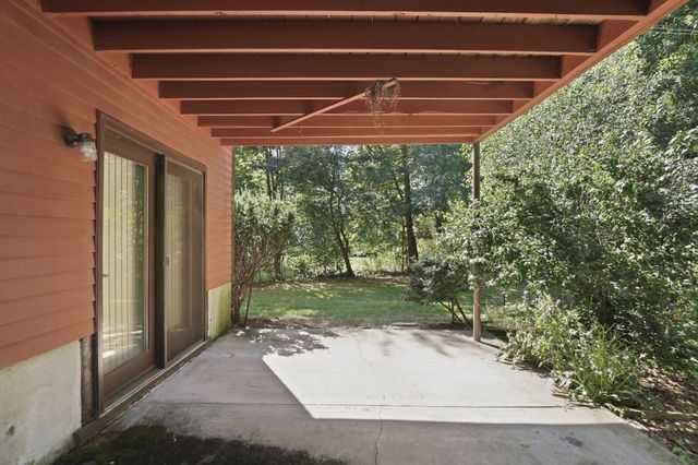 2 Clifford Road, Burlington, MA 01803