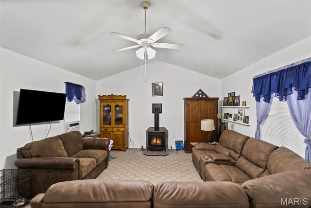 297 Maple Summit Road, Jerseyville, IL 62052