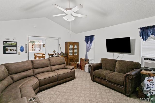 297 Maple Summit Road, Jerseyville, IL 62052