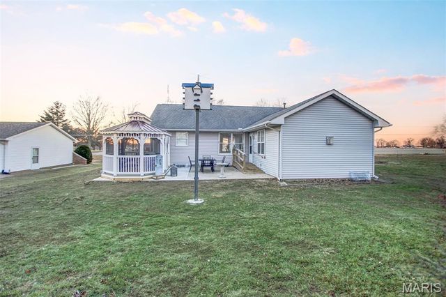 297 Maple Summit Road, Jerseyville, IL 62052