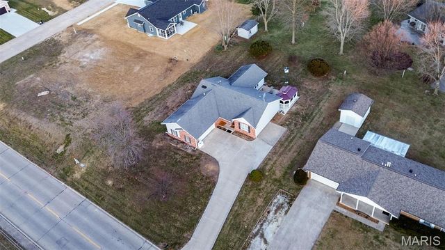 297 Maple Summit Road, Jerseyville, IL 62052