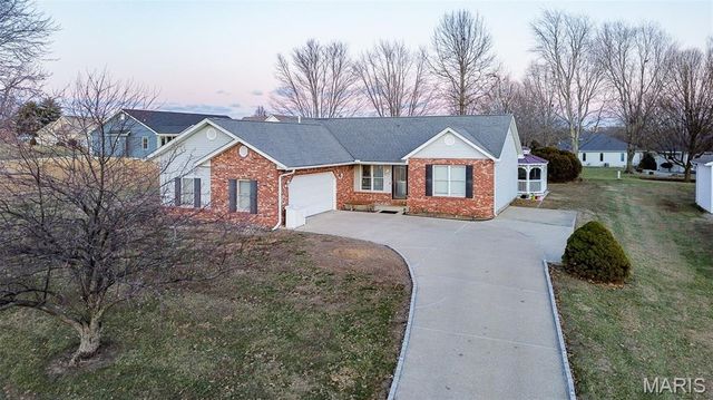 297 Maple Summit Road, Jerseyville, IL 62052