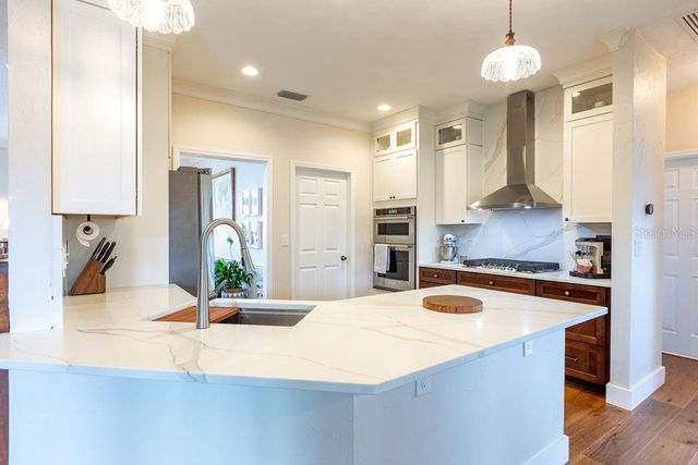 11921 NW 12TH AVENUE, Gainesville, FL 32606