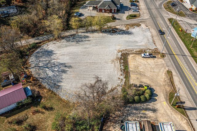 9615 US Highway 70, E, Mc Ewen, TN 37101